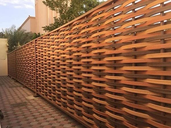 سواتر مجدول في خميس مشيط